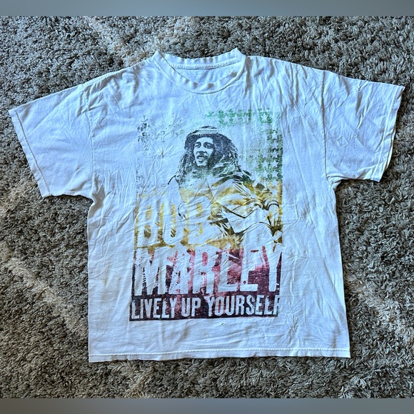 Other - Vintage Bob Marley Lively Up Yourself thrashed t-shirt